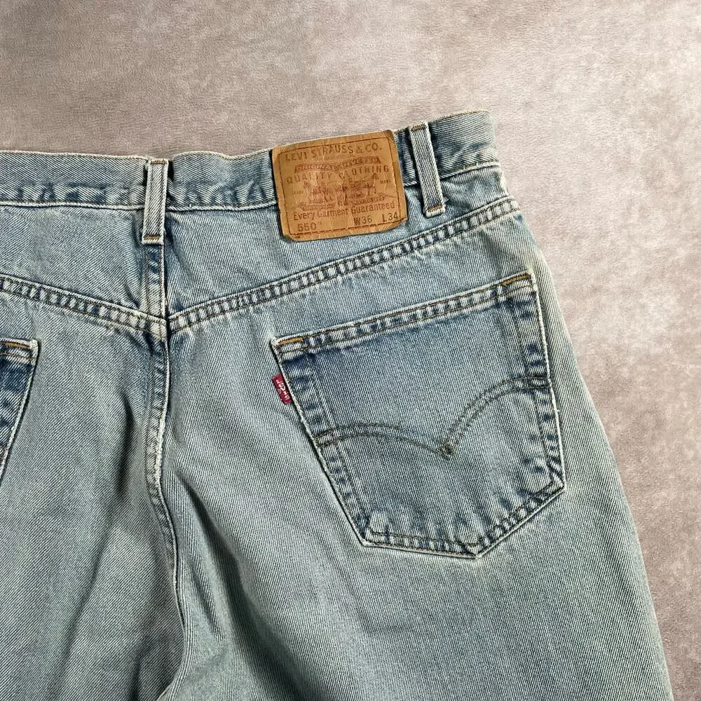 90’s Levi’s 550 Relaxed Fit Paint Wash Jeans Men’s 34x32